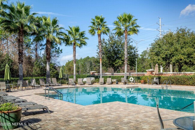Building Photo - 4459 Ellipse Dr