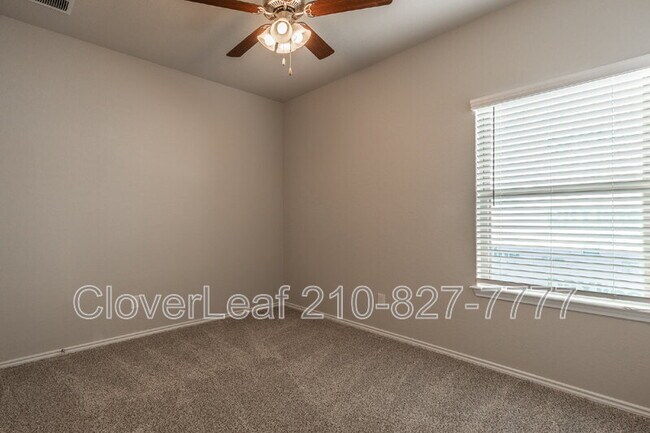 Building Photo - 275 Kinsley Wy