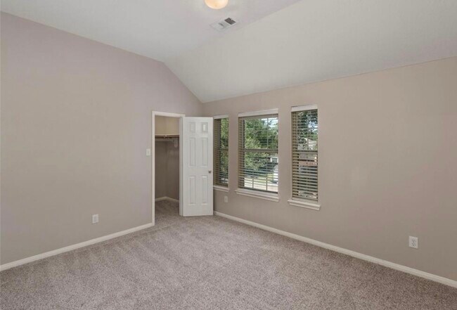 Building Photo - 10115 Cottonwood Canyon Dr