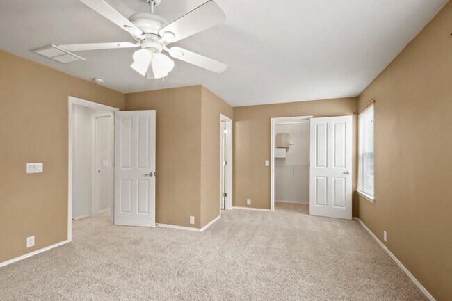 Building Photo - 23611 Wildwood Green Way