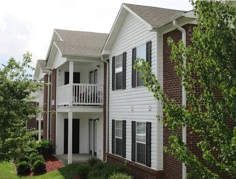Primary Photo - Beaver Hollow Apartments