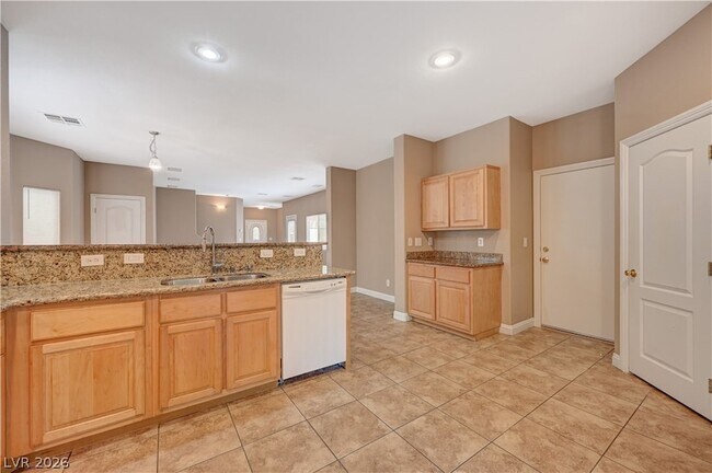 Building Photo - 9185 Wild Briar Ln