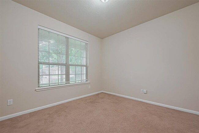 Building Photo - 26027 Chapman Falls Dr