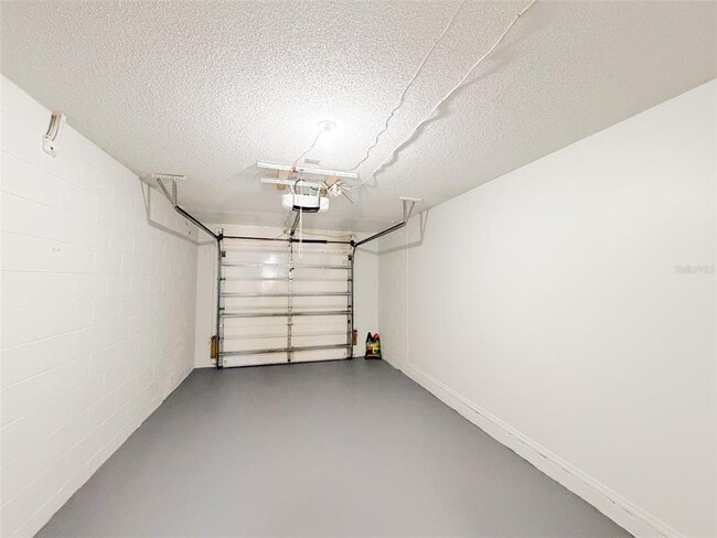 Building Photo - 1300 Carey Glen Cir