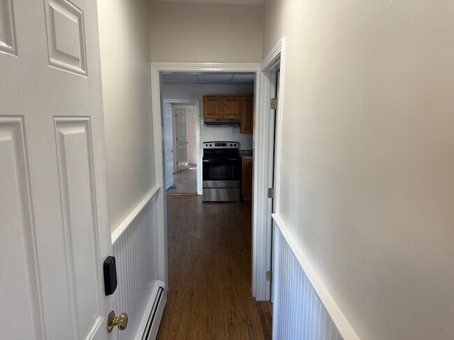 Building Photo - 2 Fremont St