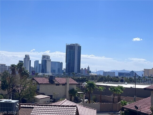 Building Photo - 3850 S Spitze Dr