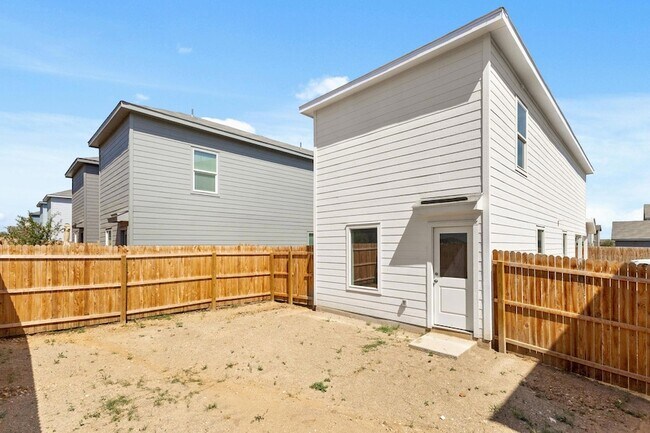 Building Photo - 2914 Carnelian Trl