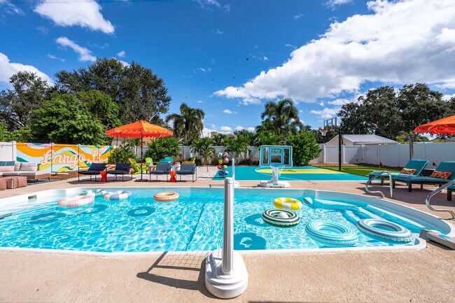 Building Photo - 12453 138th St N