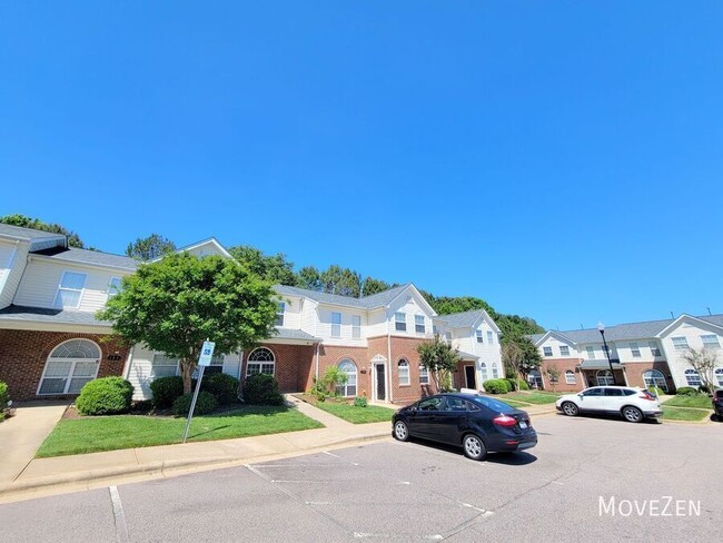 Building Photo - 2121 Piney Brook Rd