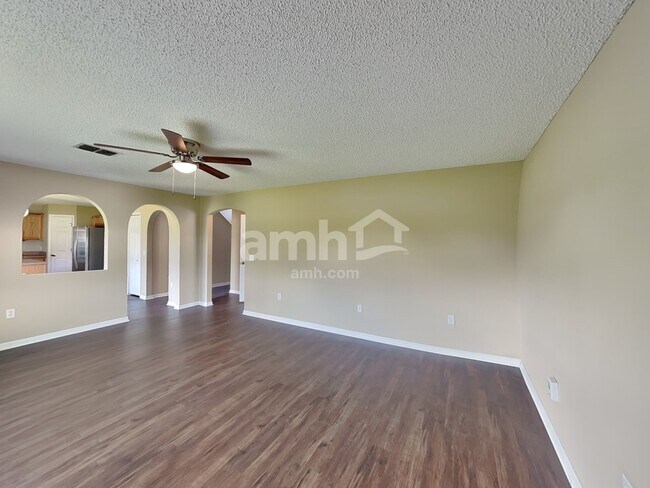Building Photo - 244 Verzon Ct