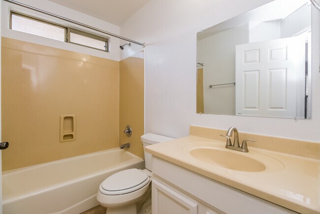 Building Photo - Spacious 3-Bedroom Home in San Tan Valley, AZ