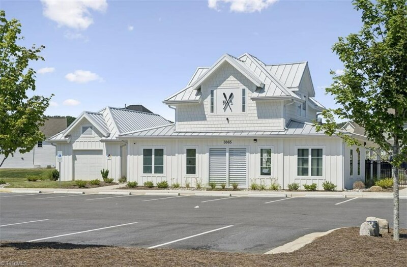 Building Photo - 5303 Spicewood Lk Dr