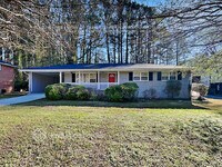 Building Photo - 2932 Heather Dr