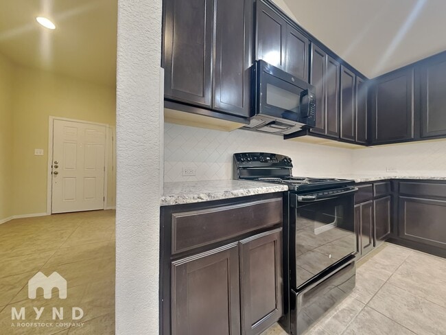 Building Photo - 20216 Boggy Ford Rd