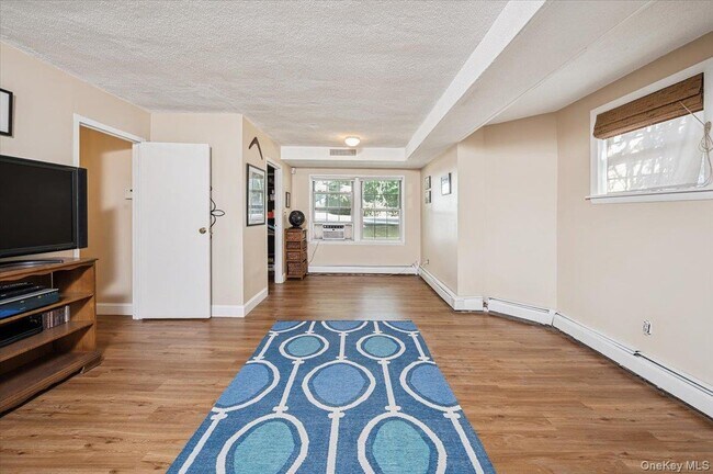 Building Photo - 3 Campus Pl