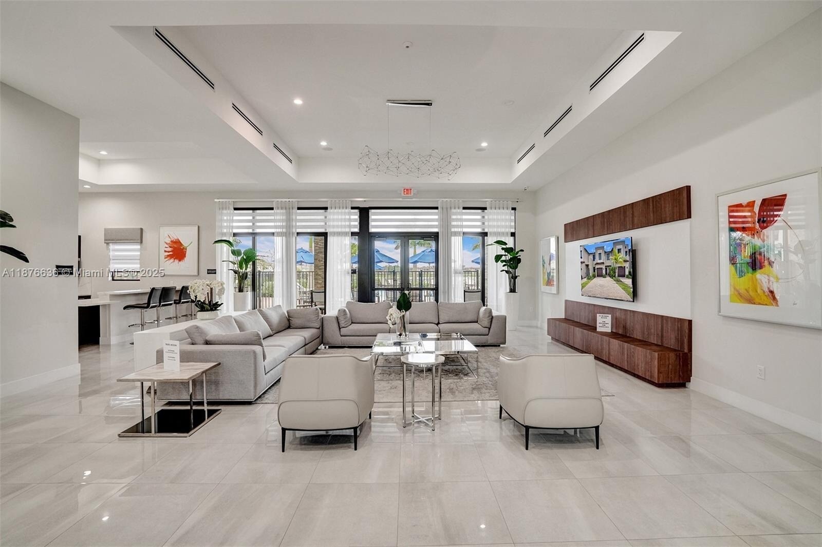 Building Photo - 403 NE 212th St