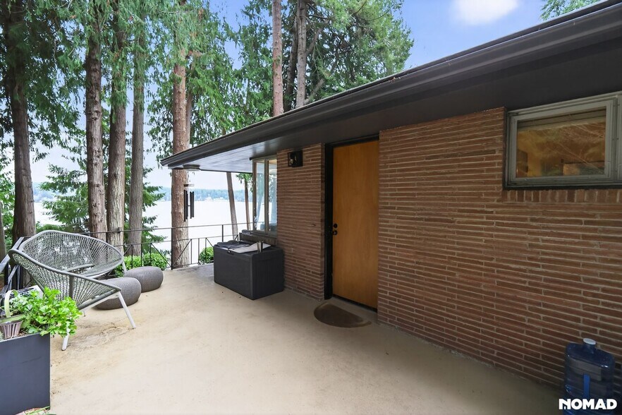 Building Photo - 28790 WA-104