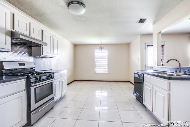 Building Photo - 5519 Red Canyon