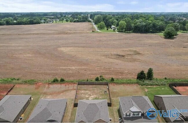 Building Photo - 26674 Kyle Ln