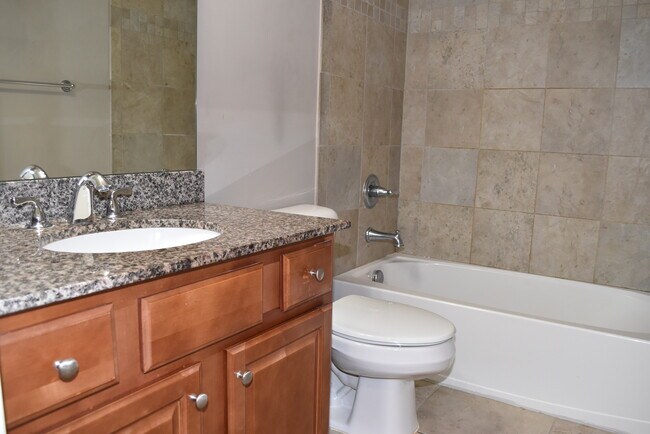 Building Photo - 2105 Herrick Ave