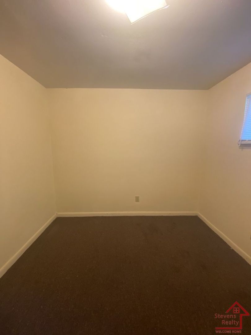 Building Photo - 1918 Ivy St