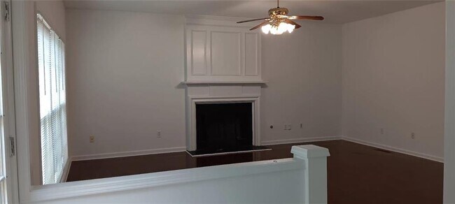 Building Photo - 3587 Thornbrooke Pl