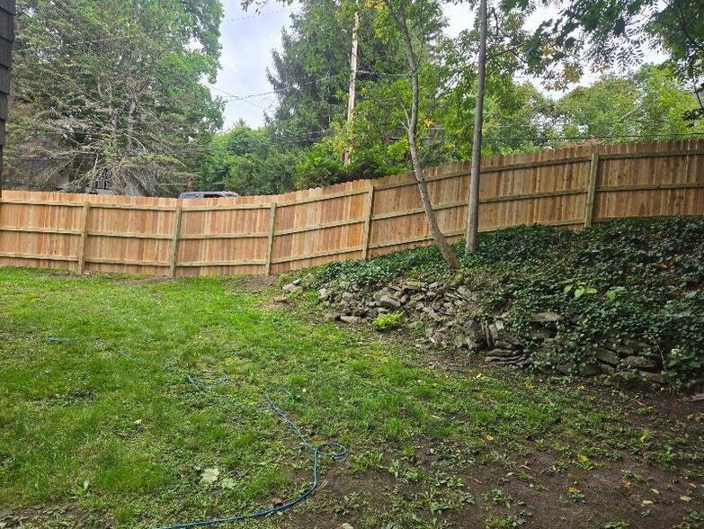 Building Photo - 2101 Bellevue Ave