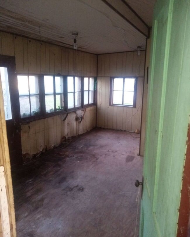 Building Photo - Now Available! - $390 Month / $500 Down