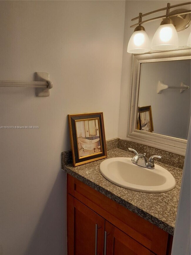 Building Photo - 551 NW 82nd Ave