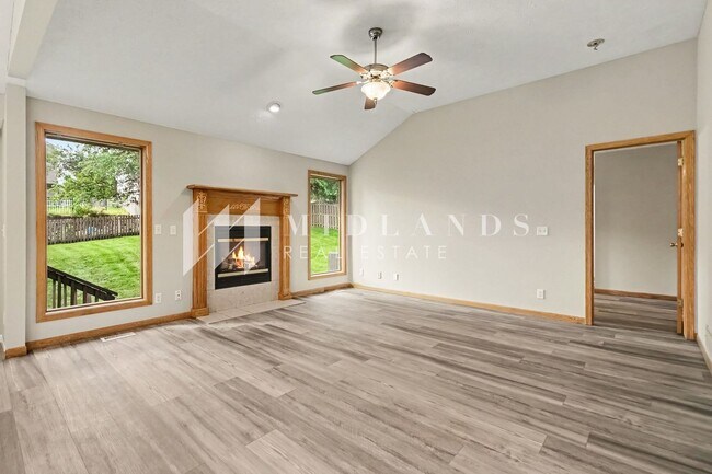 Building Photo - 15613 Timberlane Dr