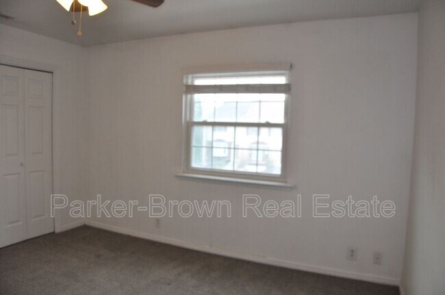 Building Photo - 430 N 470 W