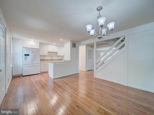 Building Photo - 13186 Putnam Cir