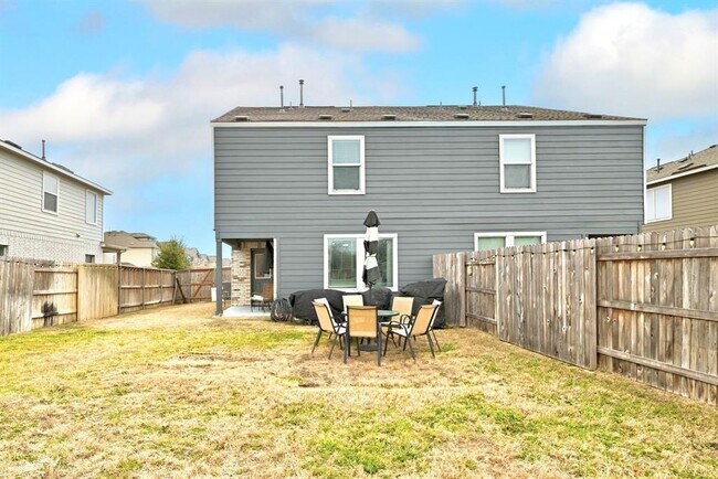 Building Photo - 200 George Neggan Ln