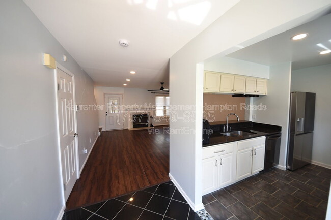 Building Photo - 101 Madison Chase