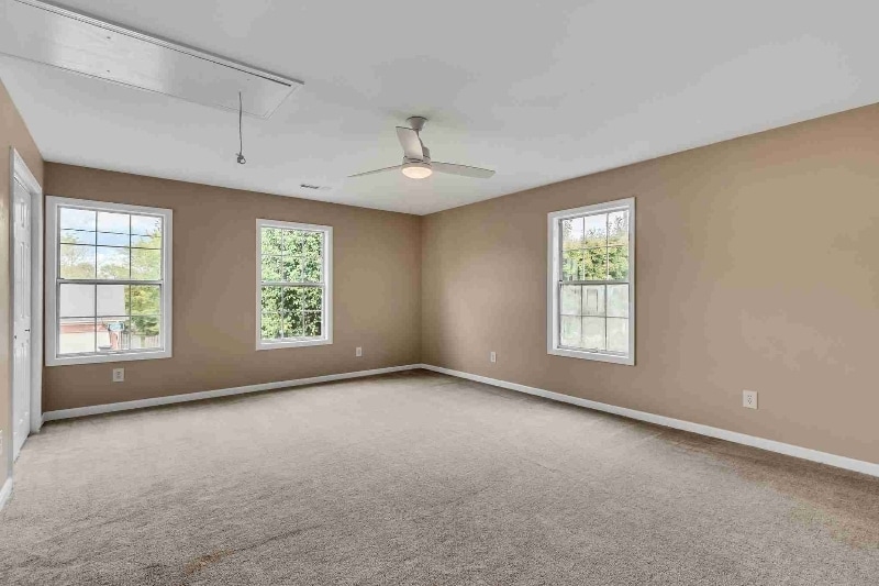 Building Photo - 1520 Birchwood Cir