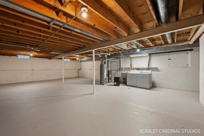 Building Photo - 2S211 Sanchez Dr
