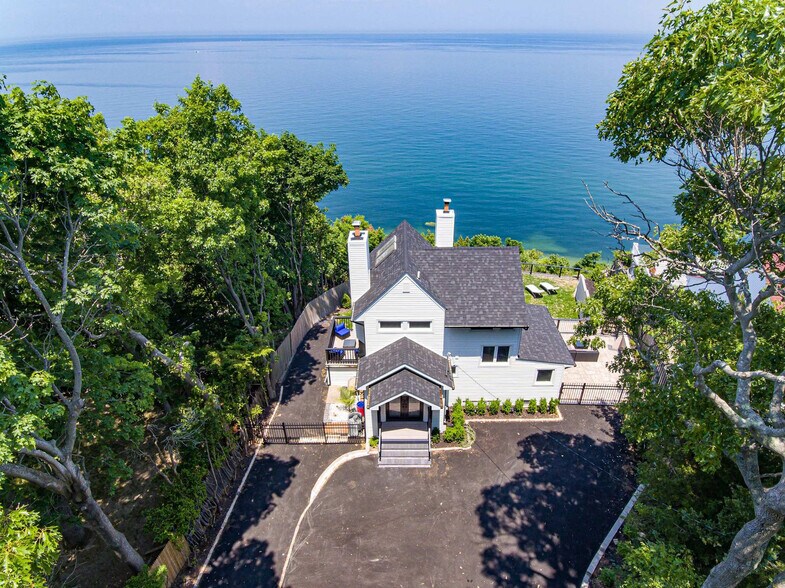 Building Photo - 54 Cliff Rd