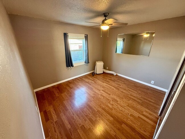 Building Photo - Charming and low-maintenance 2-bedroom, 1-...