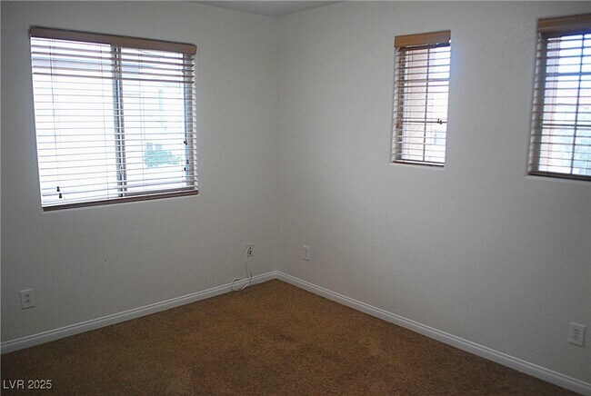 Building Photo - 9037 W Victor Creek Ave