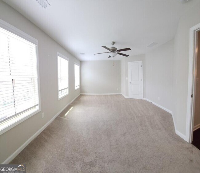 Building Photo - 171 Northaven Ave