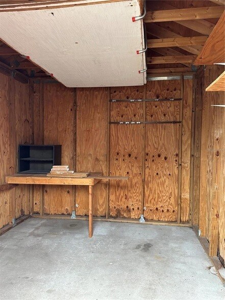 Building Photo - 1229 Allendale Dr