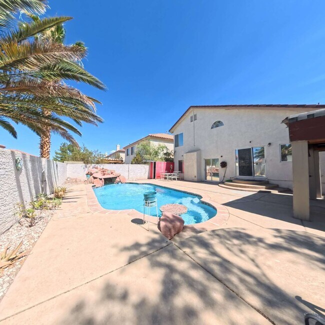 Building Photo - Beautiful 2-Story Home with Pool, Waterfall & Spacious Open Floor Plan!
