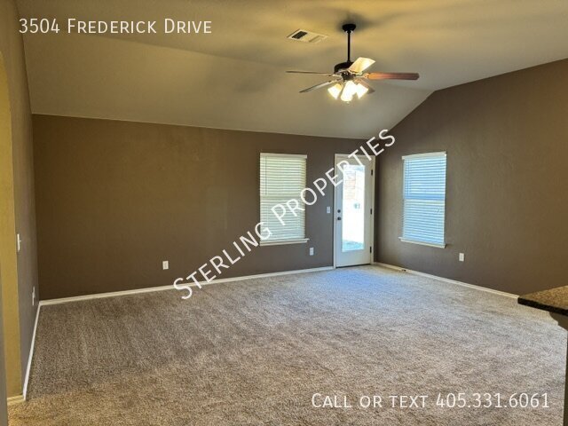 Building Photo - 3504 Frederick Dr