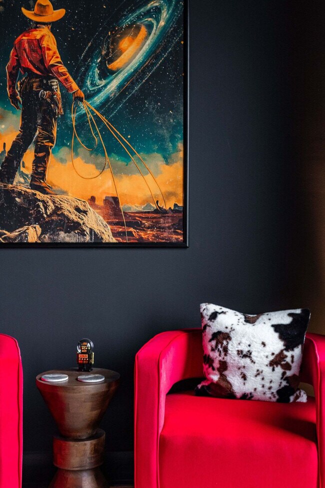 Building Photo - 245 Hermitage Ave