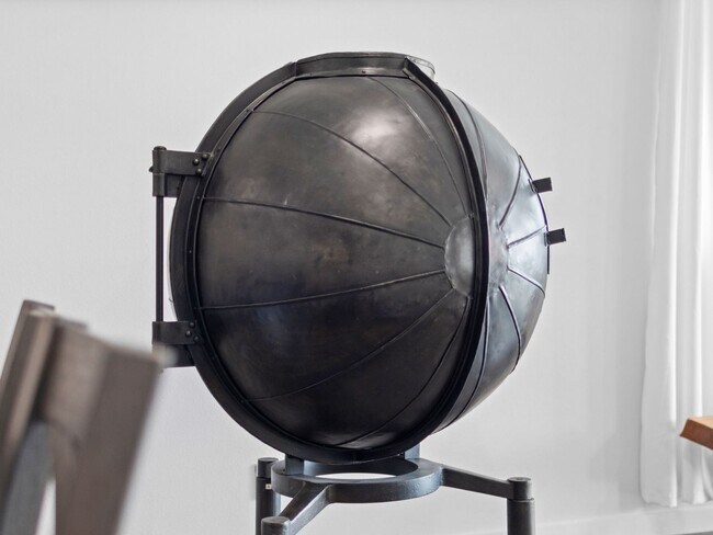 Building Photo - 4 bedroom Modern Home at Eagle Ridge Estates