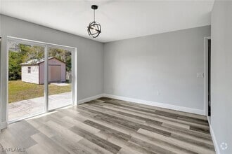 Building Photo - 3389 Dunbar St