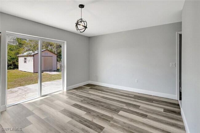 Primary Photo - 3389 Dunbar St