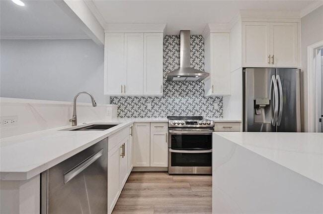 Building Photo - 1307 Kinney Ave