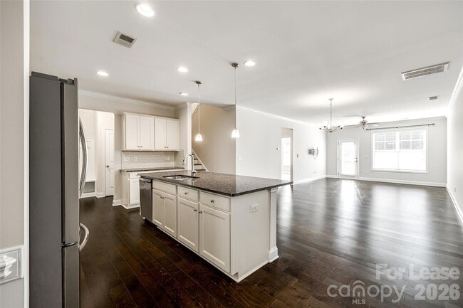 Building Photo - 1412 Bramblewood Dr