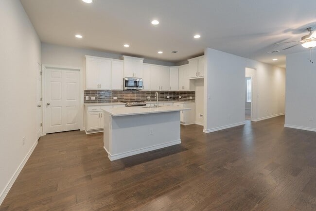 Building Photo - 5302 Mulberry Grove Ln